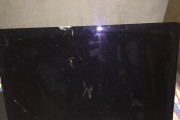 电脑显示器碎裂的修理方法（自行修复碎裂的显示器的步骤与技巧）