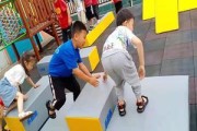 小孩跑酷游戏机操作方法是什么？