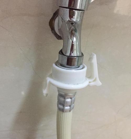 洗衣机进水管漏水的原因及解决方法（探究洗衣机进水管漏水的原因）