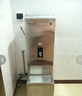消除净水器消毒液味的方法（有效去除净水器中的异味）
