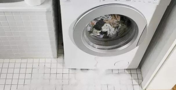 全自动洗衣机排水排不出去的解决方法（应对洗衣机排水堵塞的实用技巧）