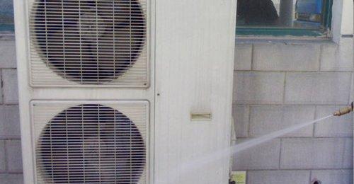如何正确清洗空调外机——让空调效果更佳（全面指南及关键步骤）