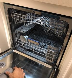 如何高效利用洗碗机进行厨具收纳叠放？常见问题有哪些？