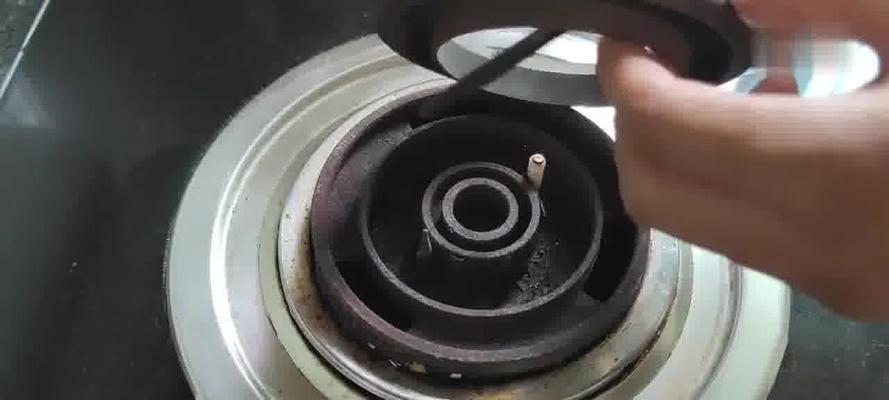 燃气灶过期了怎么处理？安全使用期限是多少？