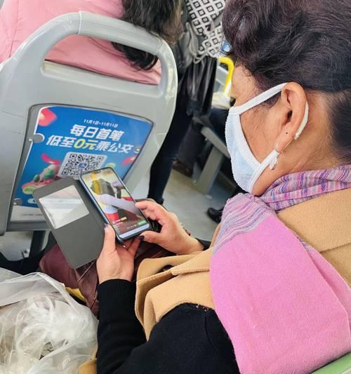 老年手机智能机拍照怎么用？有哪些技巧？