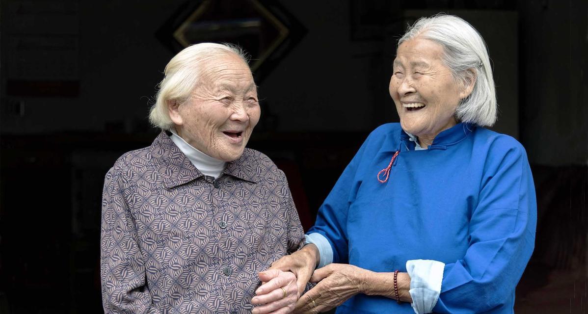 老人拍照如何实现录音并保存到手机？