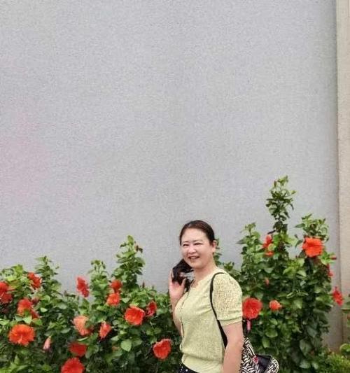 手机拍照时人物显小如何调整？