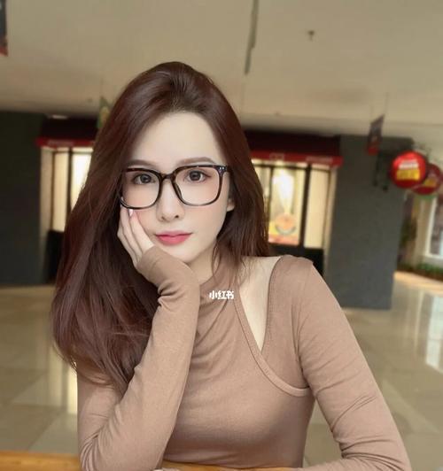 手机素颜镜拍照反光怎么解决？有哪些技巧？