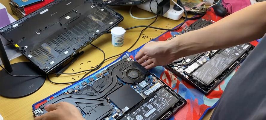 拯救者笔记本加装内存条步骤是什么？