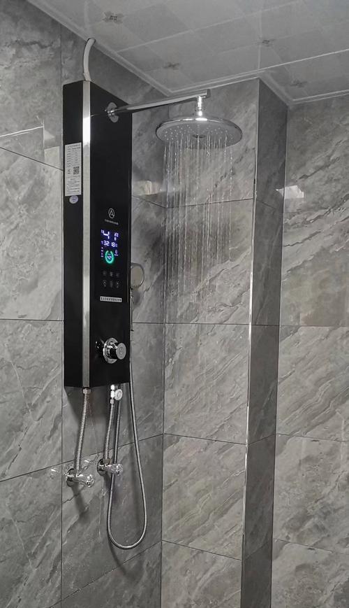 竖着放的热水器洗澡需要注意什么？