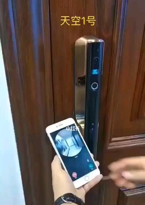 手机摄像头贴尘胶的正确使用方法是什么？使用中可能遇到的问题有哪些？