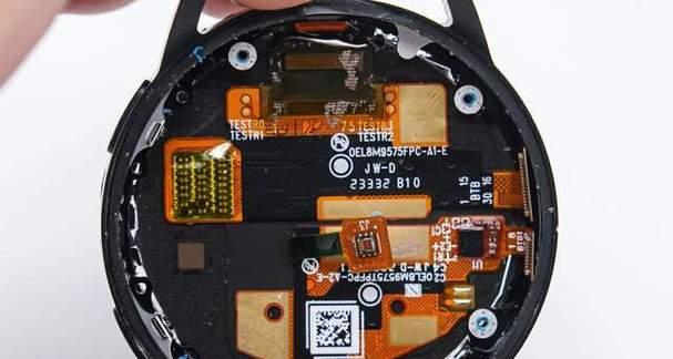 智能手表表盘破了怎么处理？修复方法和预防措施是什么？