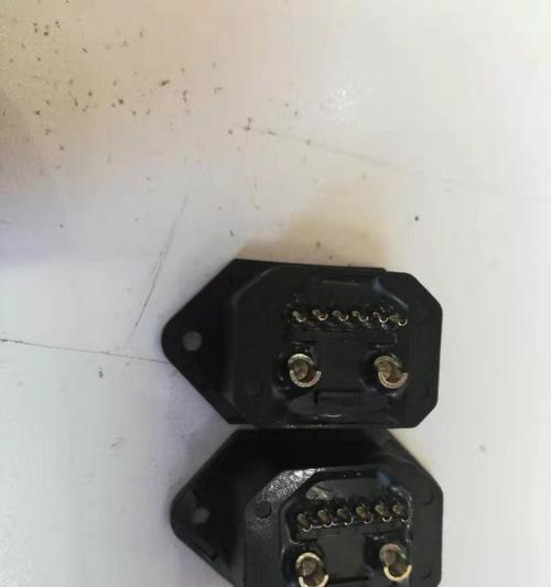 飞智充电器插头拆卸方法是什么？安全吗？